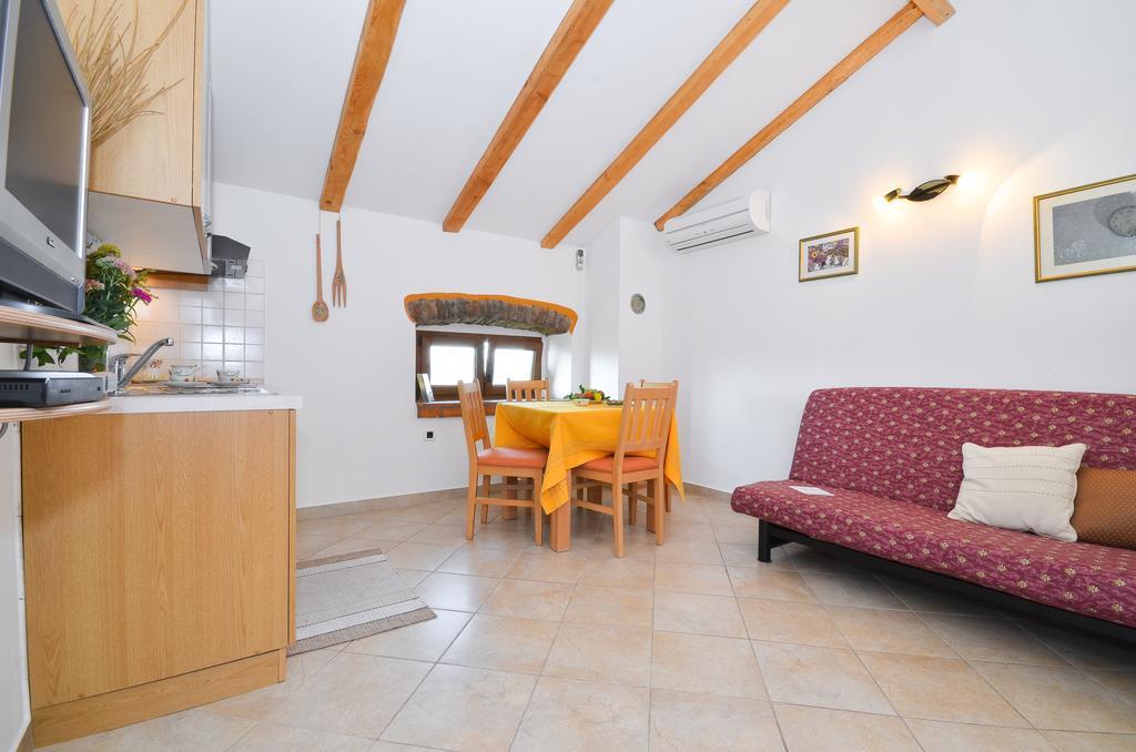 Bella Vista Apartments 모토분 객실 사진